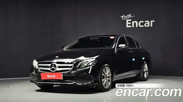 Mercedes-Benz E-Class 2018 — ფოტო 9/20