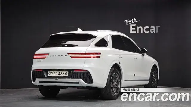 Genesis GV70 2021 — Şəkil 11/31