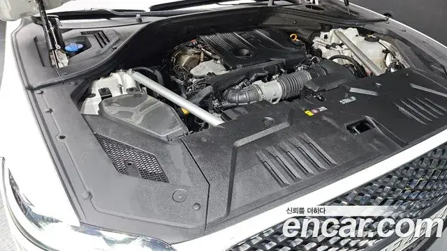 Genesis GV70 2021 — Şəkil 13/31