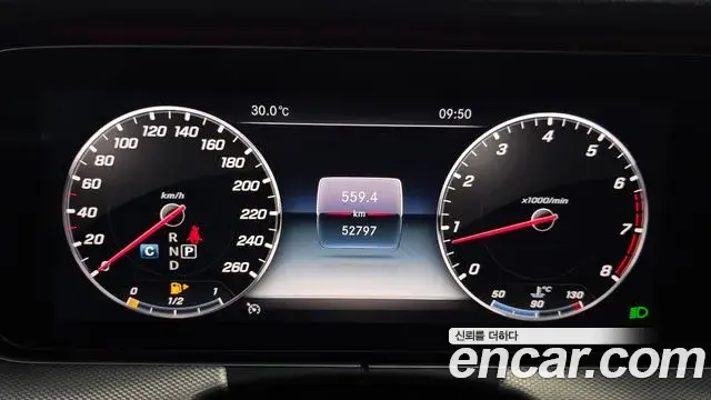Mercedes-Benz E-Class 2019 — Фото 8/20