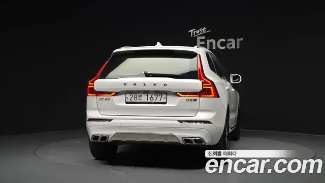 Volvo XC60 2019 — Şəkil 4/20
