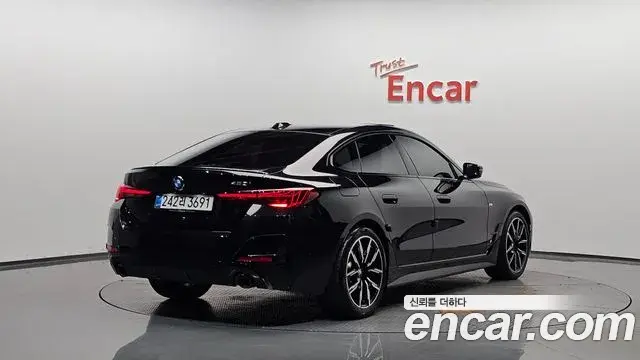 BMW 4 Series 2025 — ფოტო 21/38