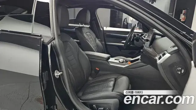 BMW 4 Series 2025 — ფოტო 29/38