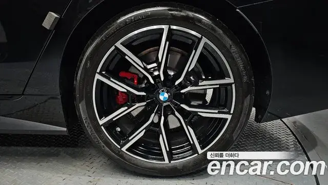 BMW 4 Series 2025 — ფოტო 4/38