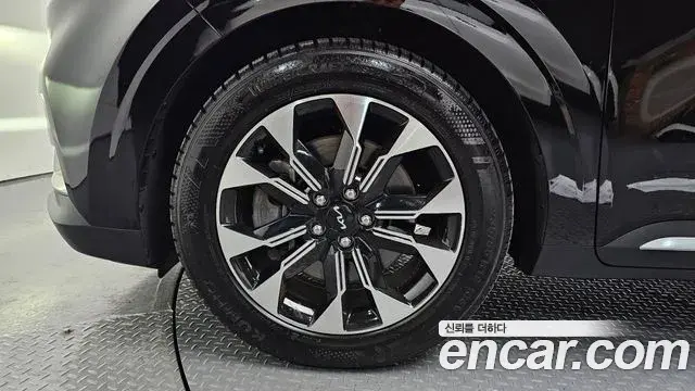 Kia Carnival 2022 — Фото 4/20