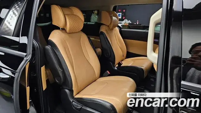 Kia Carnival 2022 — Фото 11/20