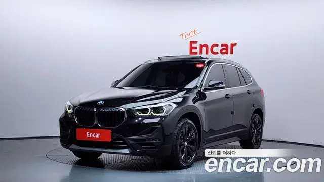 BMW X1 2019 — Фото 1/20