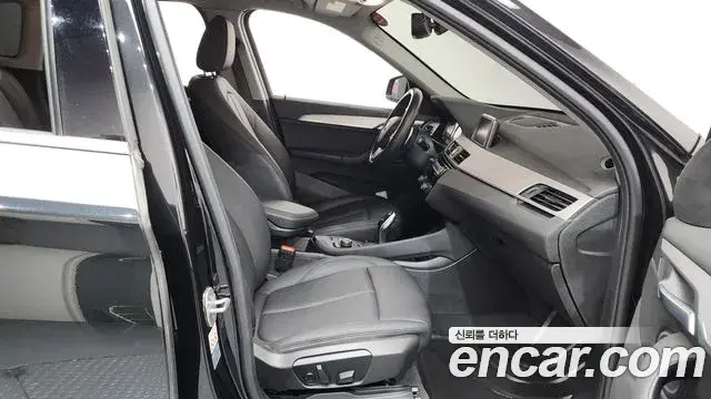 BMW X1 2019 — Photo 25/35