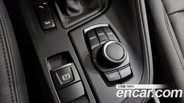 BMW X1 2019 — Photo 7/35