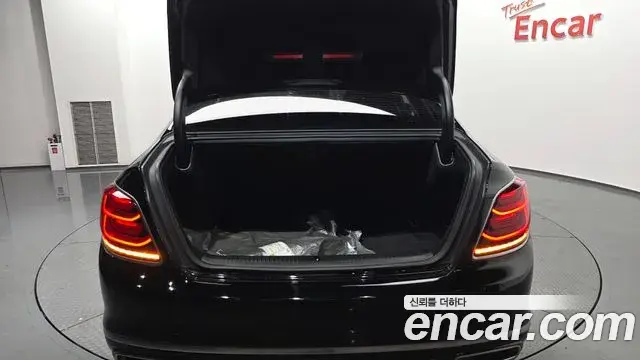 Kia The K9 2018 — Şəkil 19/32