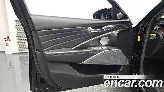 Kia The K9 2018 — Şəkil 32/32
