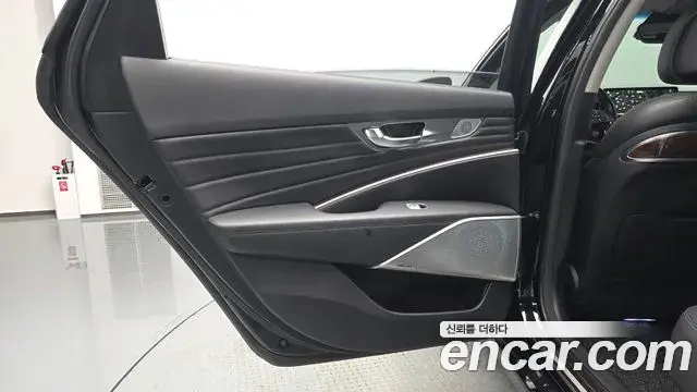 Kia The K9 2018 — Şəkil 15/32