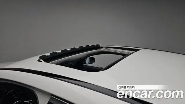 Mercedes-Benz C-Class 2019 — Photo 20/32