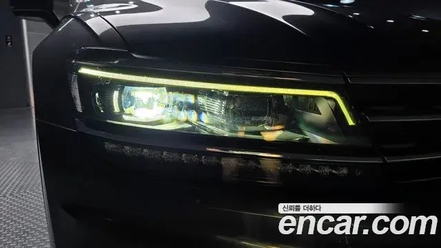 Volkswagen Tiguan 2020 — Photo 17/33