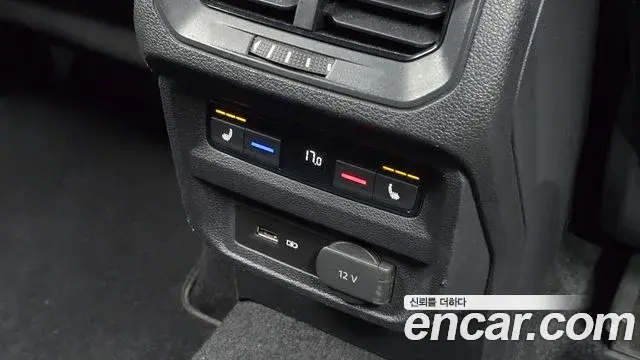 Volkswagen Tiguan 2020 — Photo 21/33