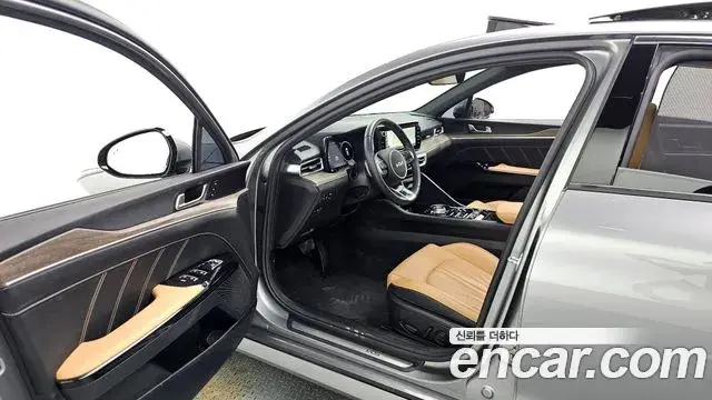 Kia K5 2023 — Photo 13/34