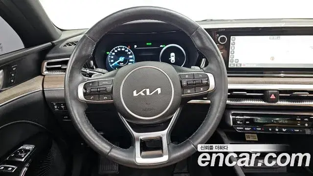 Kia K5 2023 — Photo 31/34
