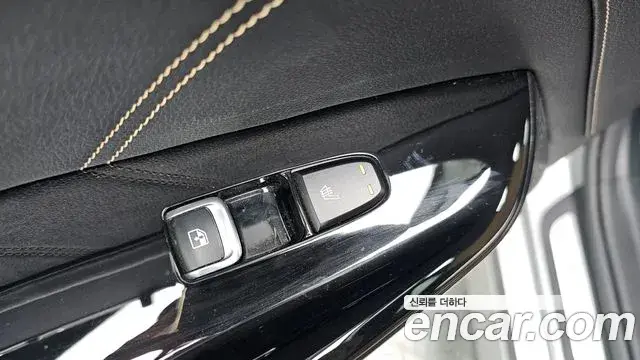 Kia K5 2023 — Photo 2/34