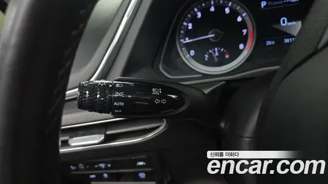 Hyundai Sonata Hybrid 2019 — Photo 2/31
