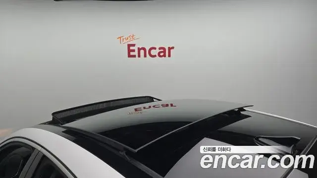 Hyundai Sonata Hybrid 2019 — Photo 15/31