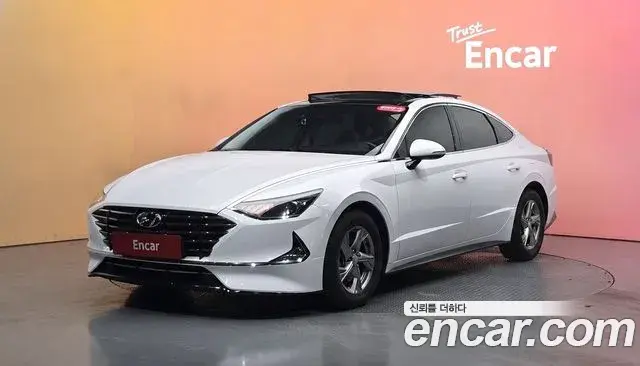 Hyundai Sonata Hybrid 2019 — Photo 9/31
