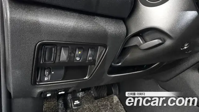 Renault Samsung QM6 2020 — Şəkil 26/33