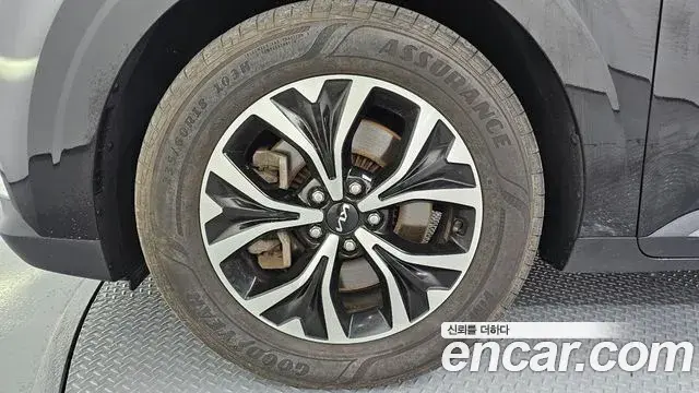 Kia Carnival 2022 — Şəkil 15/20
