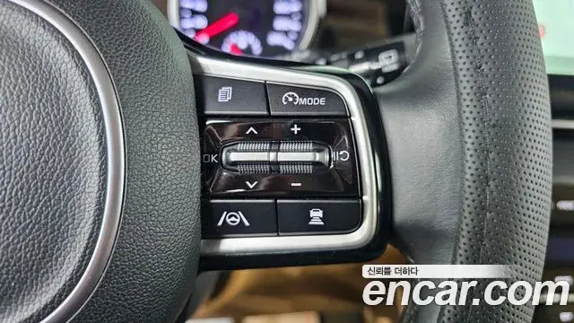 Kia Carnival 2022 — Şəkil 9/20