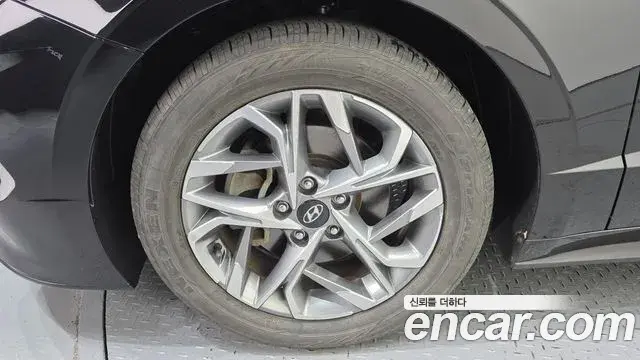 Hyundai Sonata 2019 — Фото 5/20
