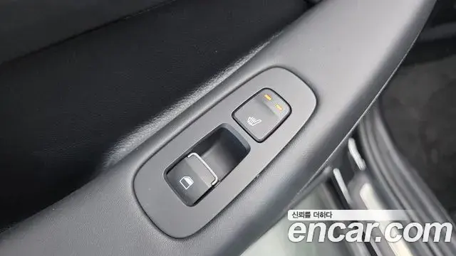 Hyundai Sonata 2019 — Фото 19/20