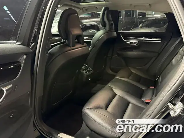 Volvo S90 2018 — ფოტო 7/20
