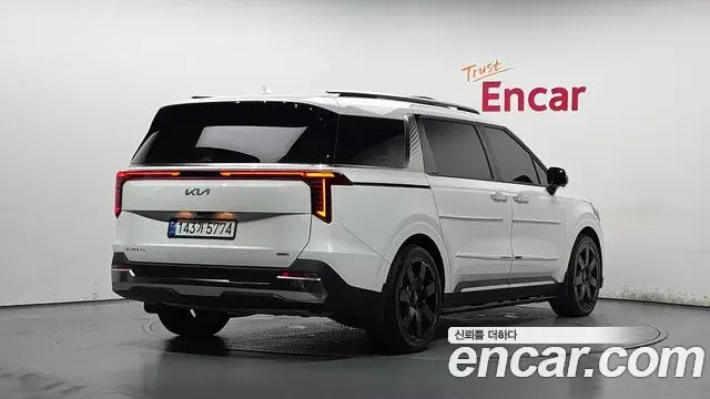 Kia Carnival 2024 — Şəkil 3/34