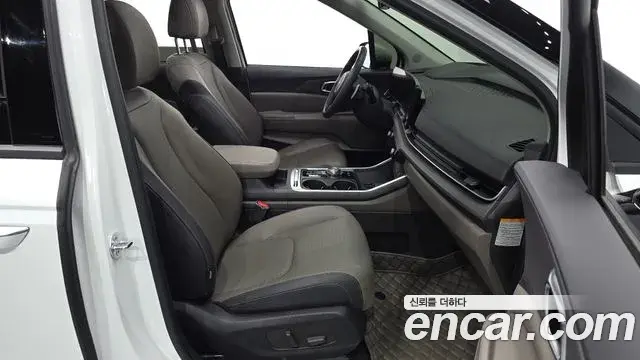 Kia Carnival 2024 — Şəkil 12/34