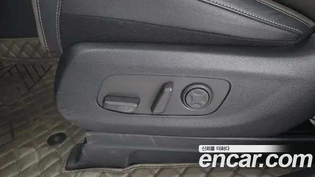 Kia Carnival 2024 — Şəkil 15/34