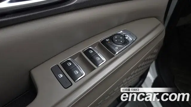 Kia Carnival 2024 — Şəkil 22/34