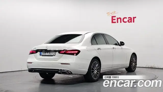 Mercedes-Benz E-Class 2021 — Фото 2/20