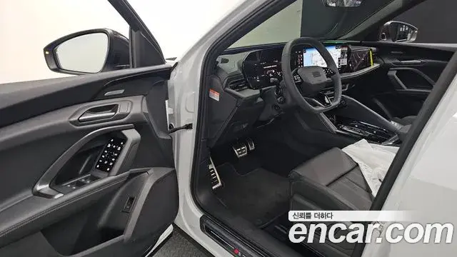 Audi Q5 2025 — Şəkil 10/36