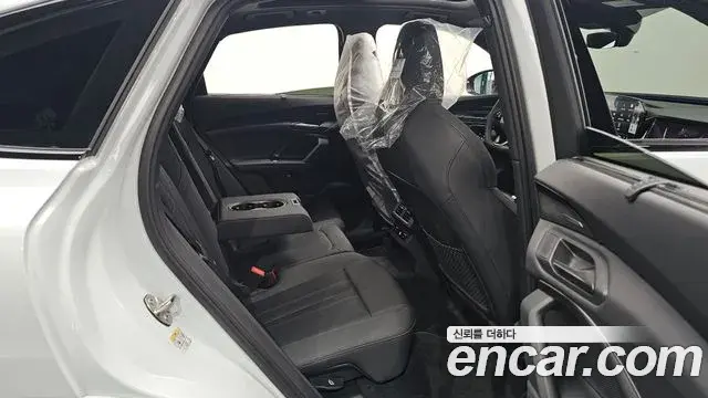 Audi Q5 2025 — Şəkil 16/36