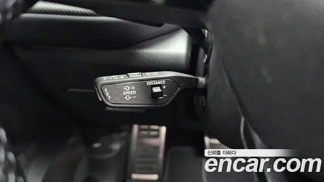Audi Q5 2025 — Şəkil 11/36
