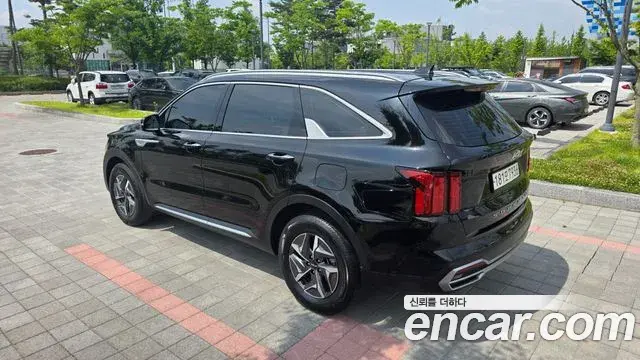 Kia Sorento 2022 — Şəkil 10/20