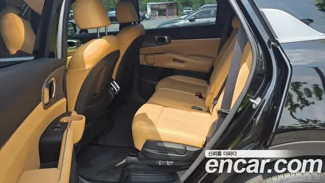 Kia Sorento 2022 — Şəkil 16/20
