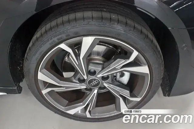 Audi A3 2025 — Photo 4/20
