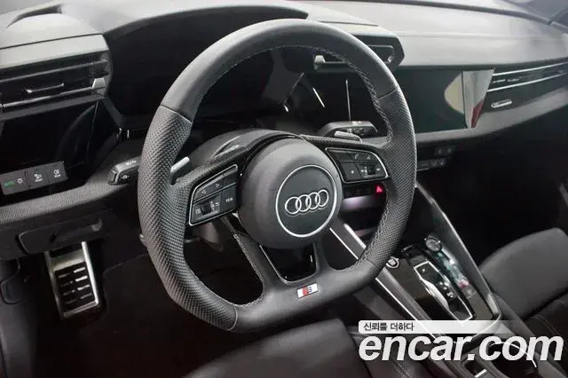 Audi A3 2025 — Photo 2/20