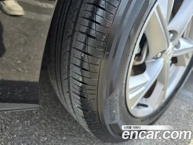 Hyundai Sonata Hybrid 2019 — Şəkil 18/20