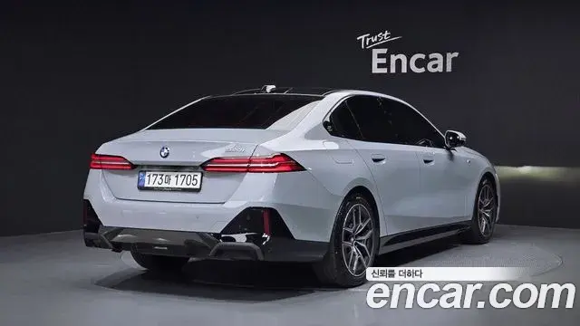 BMW 5 Series 2024 — Şəkil 10/31