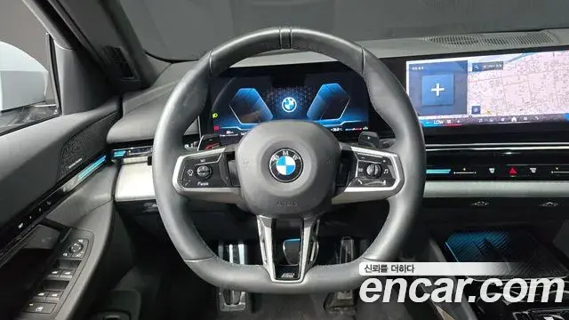 BMW 5 Series 2024 — Şəkil 13/31