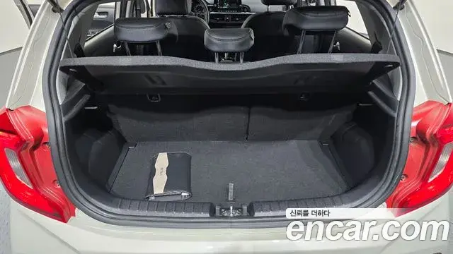 Kia Morning Urban 2022 — Şəkil 25/32