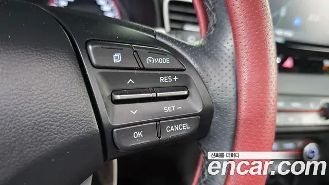 Hyundai Veloster 2018 — Photo 18/31