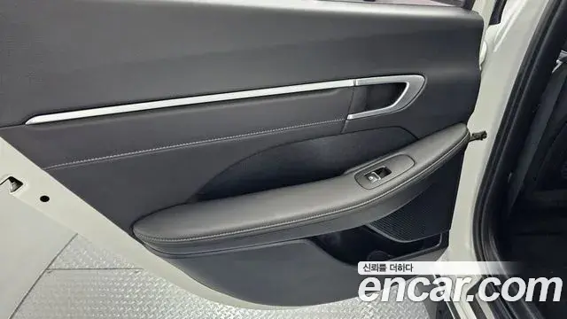 Hyundai Sonata Hybrid 2022 — Photo 4/30