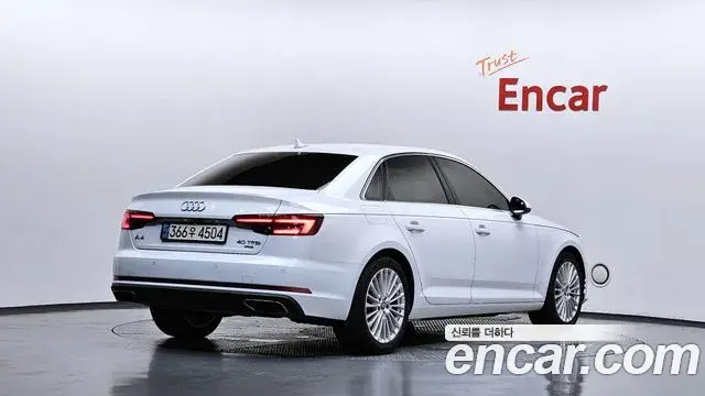 Audi A4 2019 — ფოტო 5/33